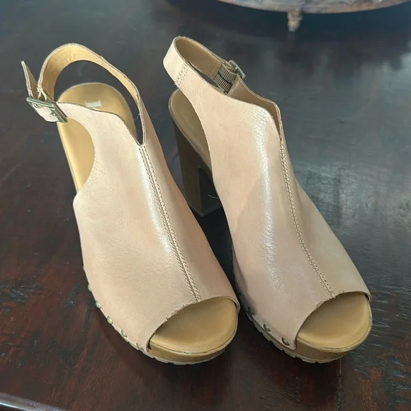 Kork-Ease shoes - Picture 1 of 5